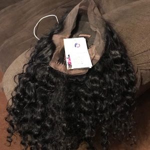NEW w/ Tags! 14-inch 1B 360 Frontal Full Lace Wig